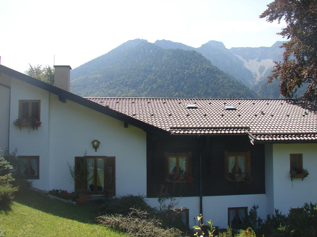 Tonihof Eschenlohe Hotel Exterior photo